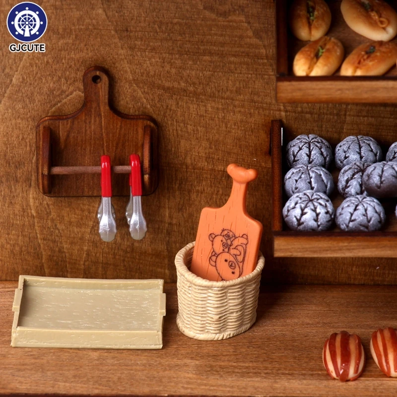 

1Pcs 1Set 1:12 Dollhouse Miniature Bread Tray Breadbasket Baking Clip W/Shelf Breadboard Scene Decor Doll House Accessories