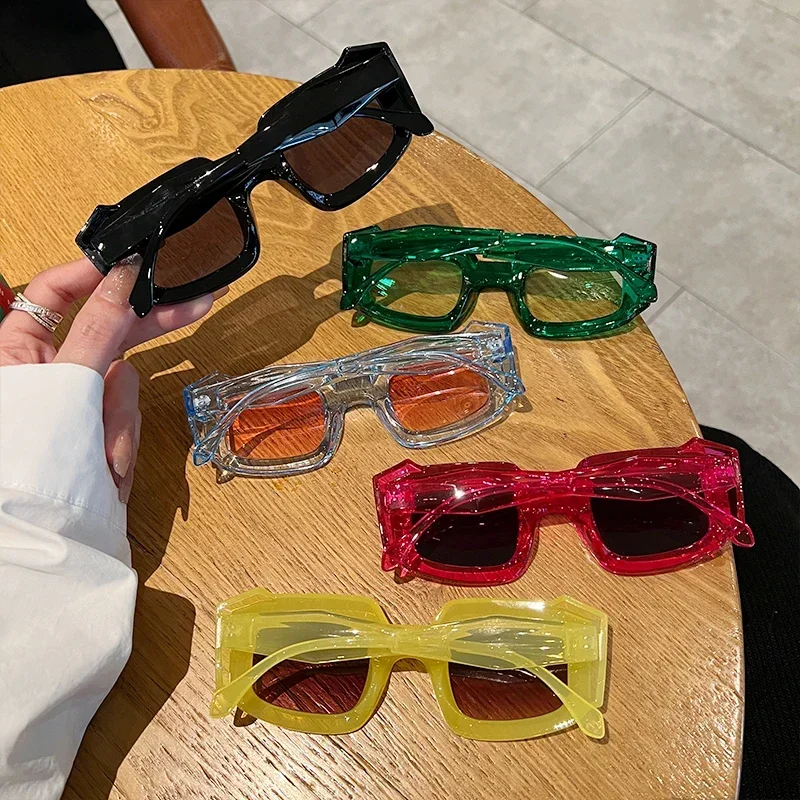 Oversized Men Women Sunglasses New in Fashion Vintage Square Shades Retro Luxury Brand Design Candy Color UV400 Eyewear
Oversized Men Women Sunglasses New in Fashion Vintage Square Shades Retro Luxury Brand Design Candy Color UV400 Eyewear
