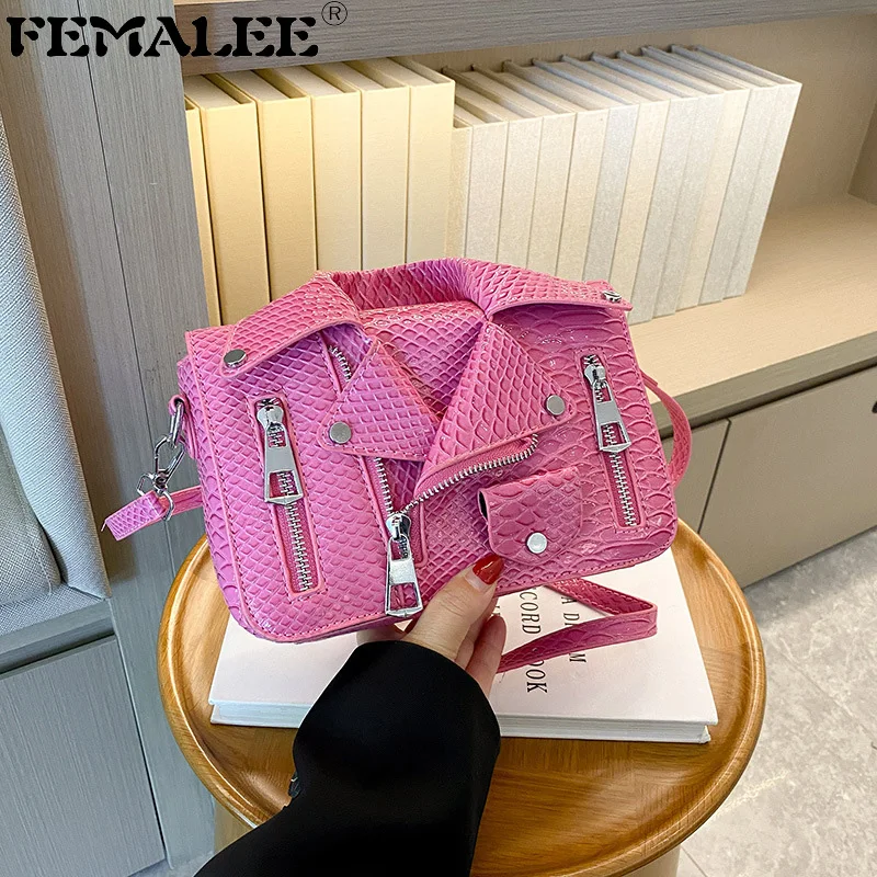 Alligator Designer Messenger Bag Cool Jacket Shaped Punk Motorbike Crocodile Women Shoulder Bag Luxury Brand Rivet Crossbody Bag
Alligator Designer Messenger Bag Cool Jacket Shaped Punk Motorbike Crocodile Women Shoulder Bag Luxury Brand Rivet Crossbody Bag
