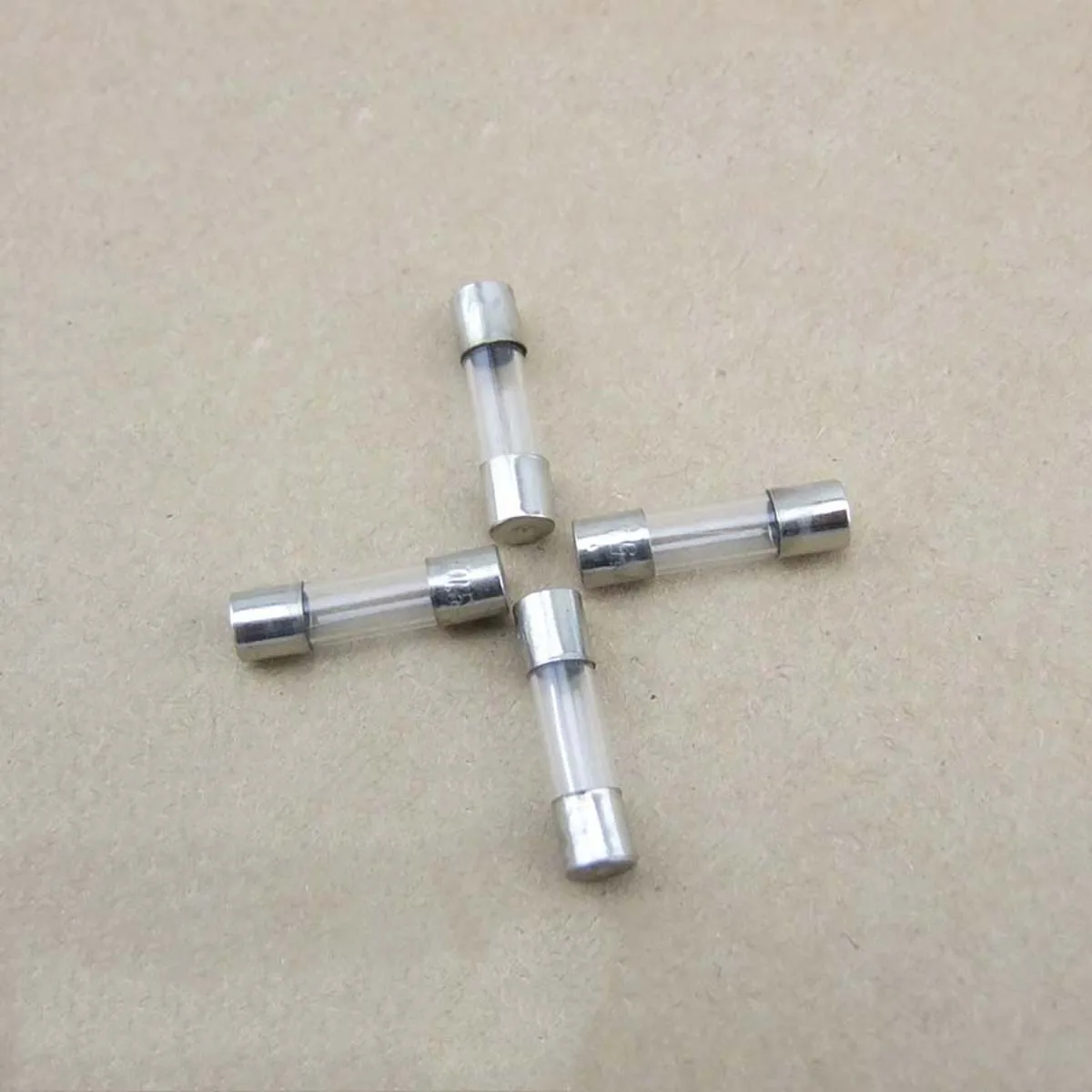 25Pcs 5x20mm Glass Fuse Fast Fuse 0.5A 1A 2A 3A 4A 5A 6A 8A 10A 20A Glass Tube Fuse Quick Blow Model Making Circuit Protection
25Pcs 5x20mm Glass Fuse Fast Fuse 0.5A 1A 2A 3A 4A 5A 6A 8A 10A 20A Glass Tube Fuse Quick Blow Model Making Circuit Protection