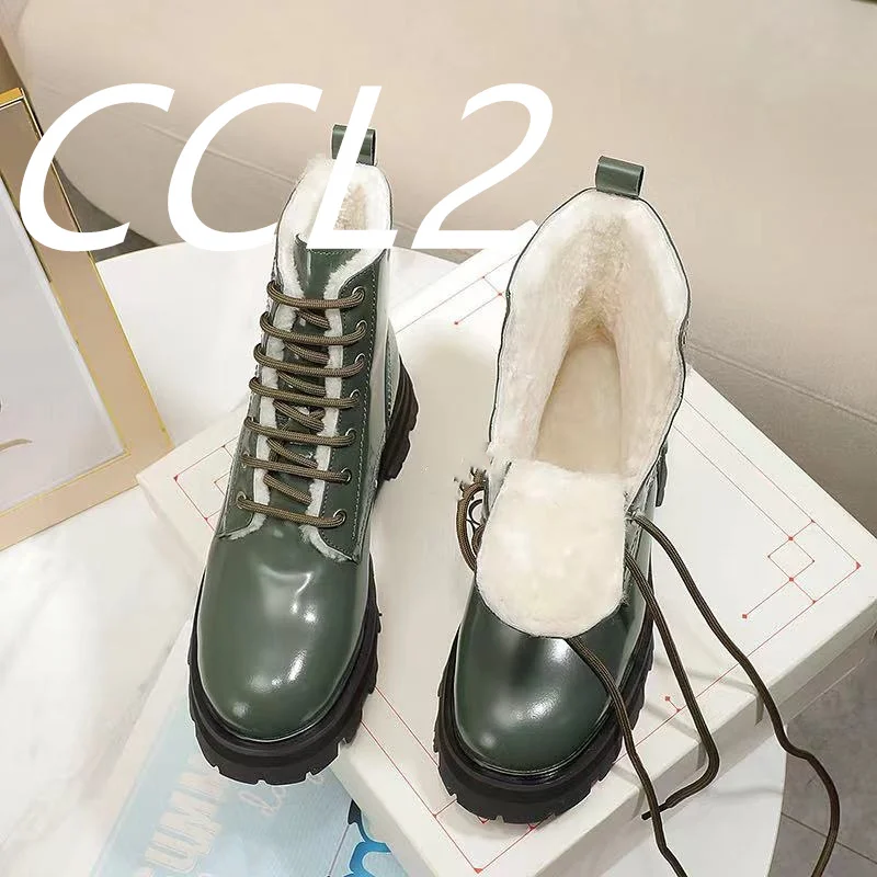 Осень/Зима 2023, новые женские сапоги, короткие сапоги McQueen, с открытым краем и бусинами, верх из воловьей кожи, шелковая подкладка коровы, искусственная кожа
Осень/Зима 2023, новые женские сапоги, короткие сапоги McQueen, с открытым краем и бусинами, верх из воловьей кожи, шелковая подкладка коровы, искусственная кожа