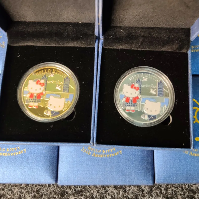 Аниме Sanrio, Hello Kitty памятная монета Kawaii Cute мультяшная игрушечная фигурка 35th Юбилейная серия коллекционный подарок
Аниме Sanrio, Hello Kitty памятная монета Kawaii Cute мультяшная игрушечная фигурка 35th Юбилейная серия коллекционный подарок