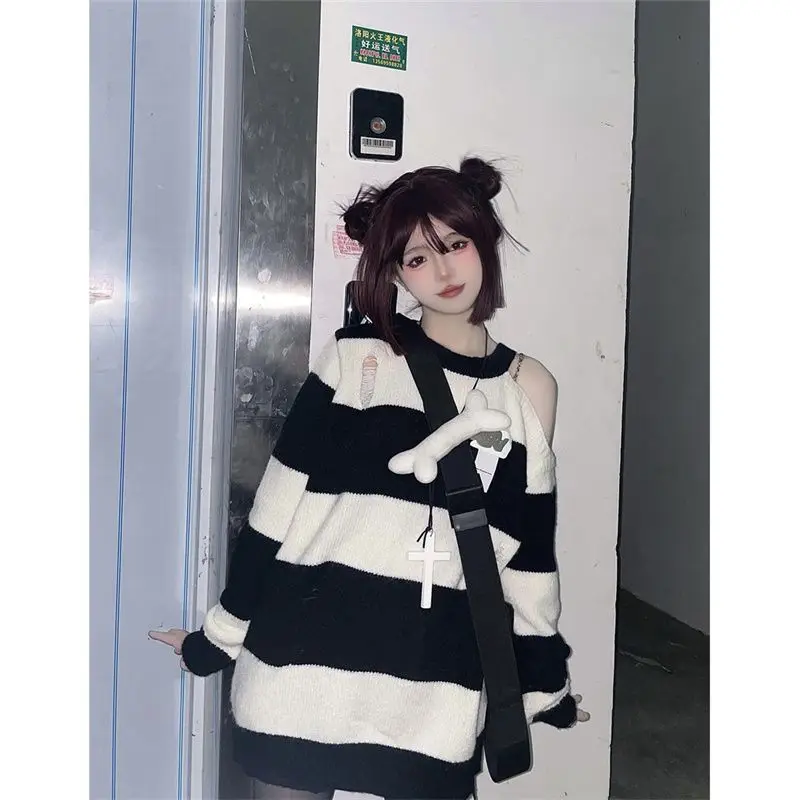 Women Sweaters Striped Fake Two Pieces Off Shoulder Slash neck Pullovers Womens Trendy 2023 Autumn Winter New Chic Knitwear Tops
Women Sweaters Striped Fake Two Pieces Off Shoulder Slash neck Pullovers Womens Trendy 2023 Autumn Winter New Chic Knitwear Tops