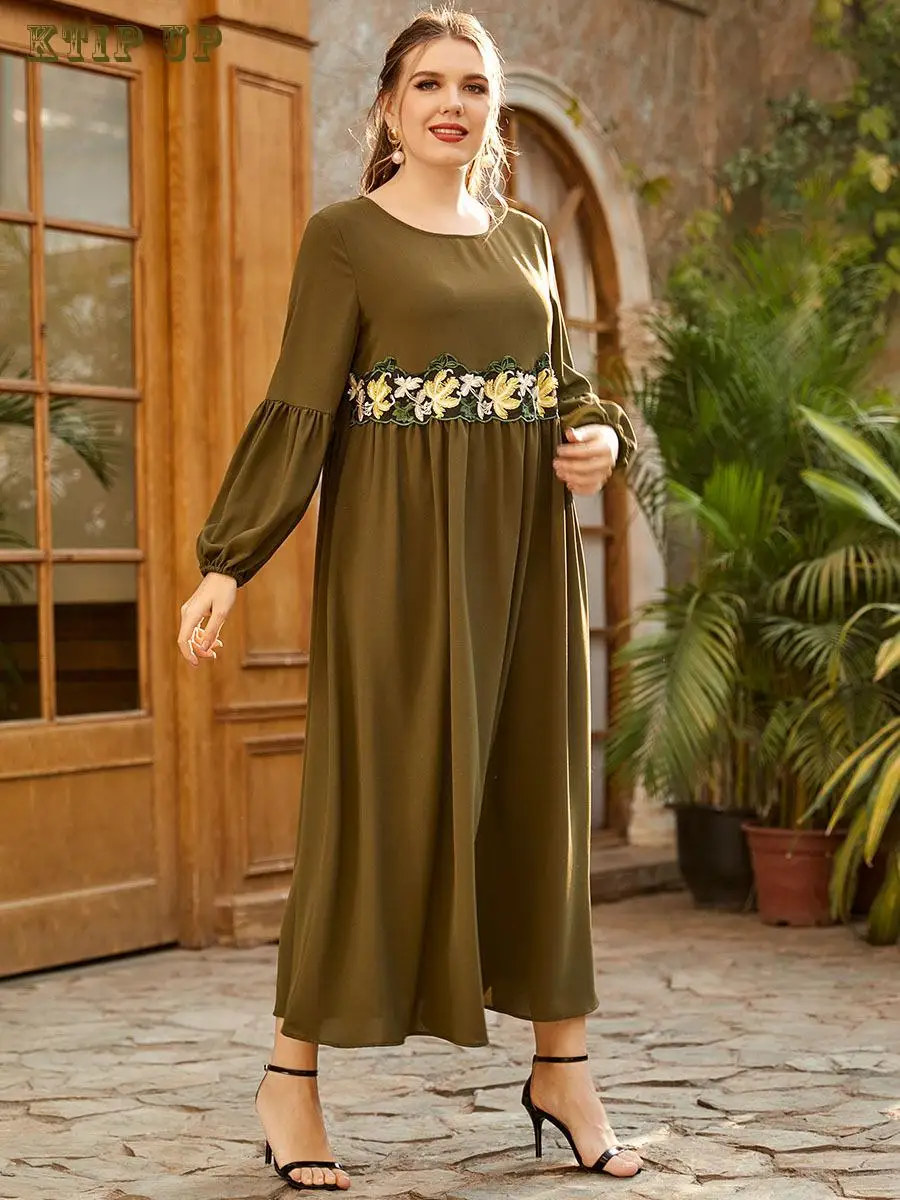 Long Sleeve Pleated Muslim Swing Dress for Women, Round Neck, Solid Lace Panel, Middle East, Dubai Fashion, Saudi Arabia
Long Sleeve Pleated Muslim Swing Dress for Women, Round Neck, Solid Lace Panel, Middle East, Dubai Fashion, Saudi Arabia