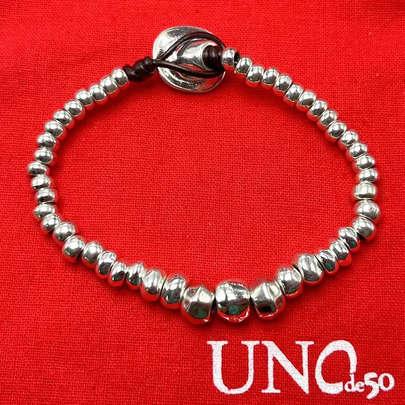 Новинка 2023 г., unode 50, Лидер продаж, модный трендовый браслет с бусинами высокого качества, Женская романтичная Подарочная сумка для ювелирных изделий 
Новинка 2023 г., unode 50, Лидер продаж, модный трендовый браслет с бусинами высокого качества, Женская романтичная Подарочная сумка для ювелирных изделий