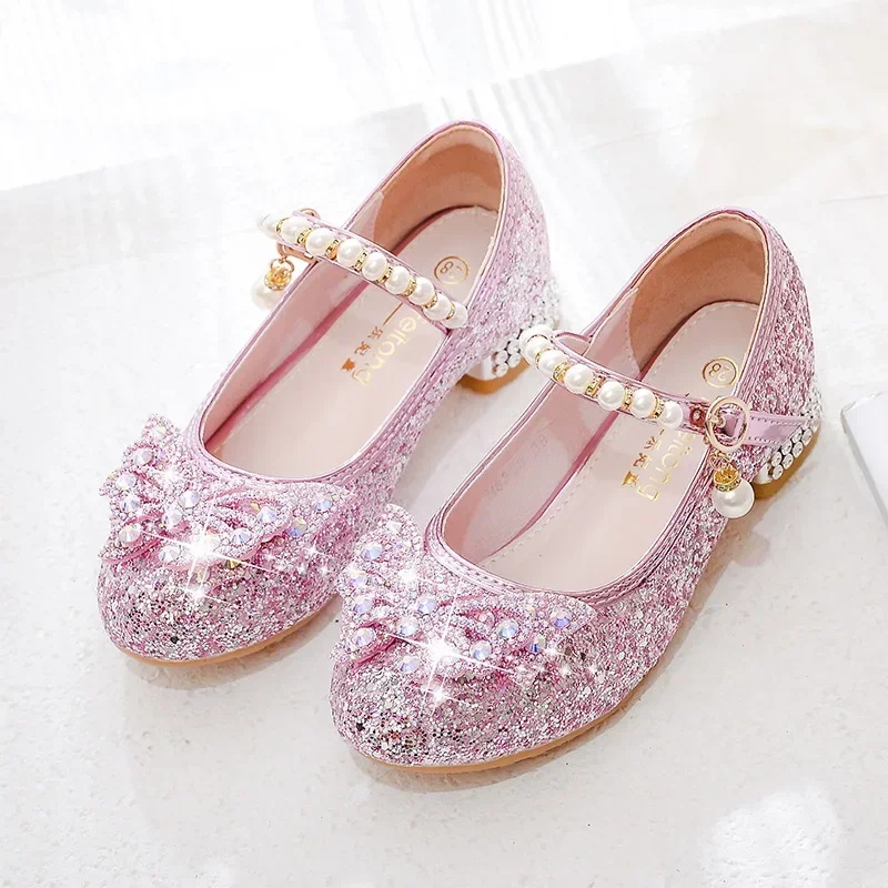 

Сандалии принцессы на высоком каблуке для девочек, новинка 2023, детские туфли для танцев, свадебная кожаная обувь со стразами и бантом