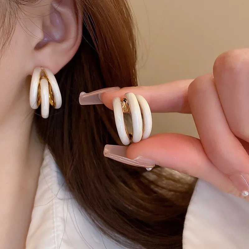 New Fashion Trend Unique Design Delicate Elegant Vintage Round Earrings Women Jewelry Wedding Party Premium Gifts
New Fashion Trend Unique Design Delicate Elegant Vintage Round Earrings Women Jewelry Wedding Party Premium Gifts