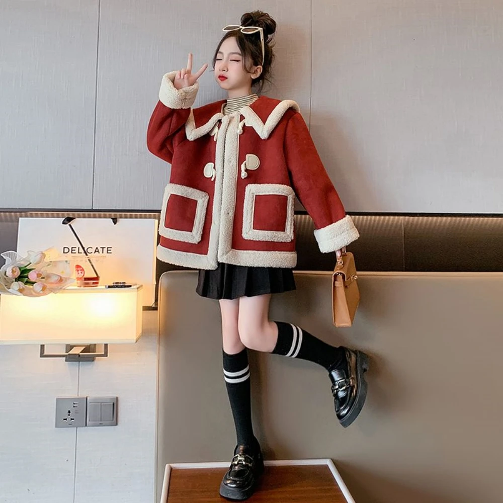 Winter New Girls Plus Velvet Thicken Warm Full Sleeves Sailor Collar Single Breasted Pockets Design Spliced Fur integrated coat
Winter New Girls Plus Velvet Thicken Warm Full Sleeves Sailor Collar Single Breasted Pockets Design Spliced Fur integrated coat