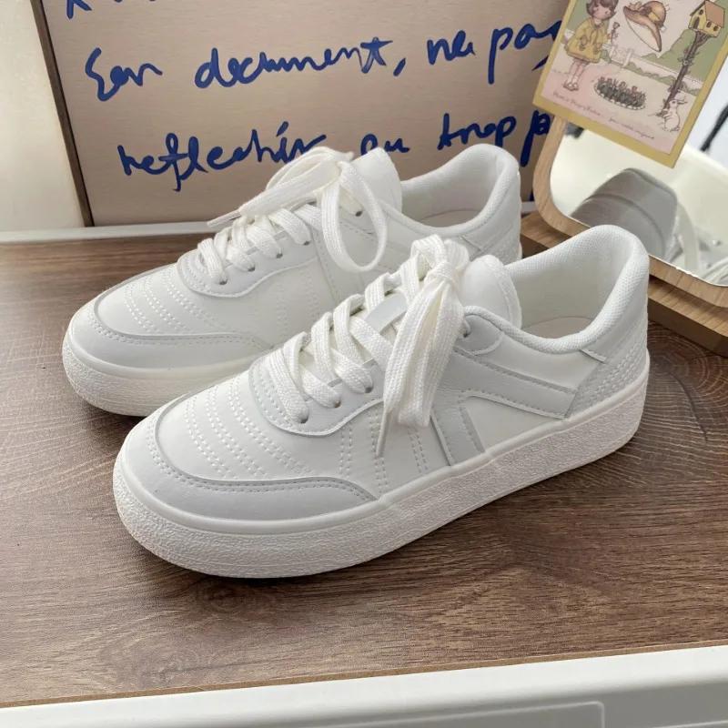Women's White Vulcanize Shoes Girls Casual Platform Sneakers Spring Autumn Female Outdoor Sport Trainers Tennis Running Flats
Women's White Vulcanize Shoes Girls Casual Platform Sneakers Spring Autumn Female Outdoor Sport Trainers Tennis Running Flats