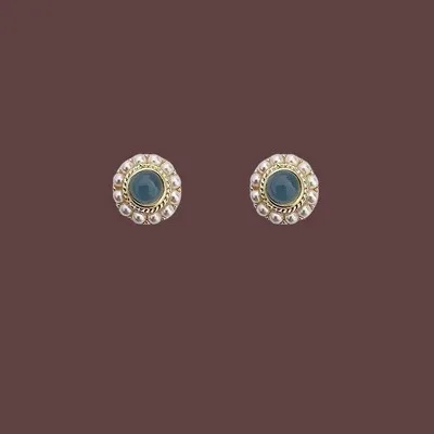 S925 Pure Silver Ear Studs Round Pearl Earrings Hong Kong Style Retro Simple Fashion Gentle Light Luxury Earrings Female
S925 Pure Silver Ear Studs Round Pearl Earrings Hong Kong Style Retro Simple Fashion Gentle Light Luxury Earrings Female