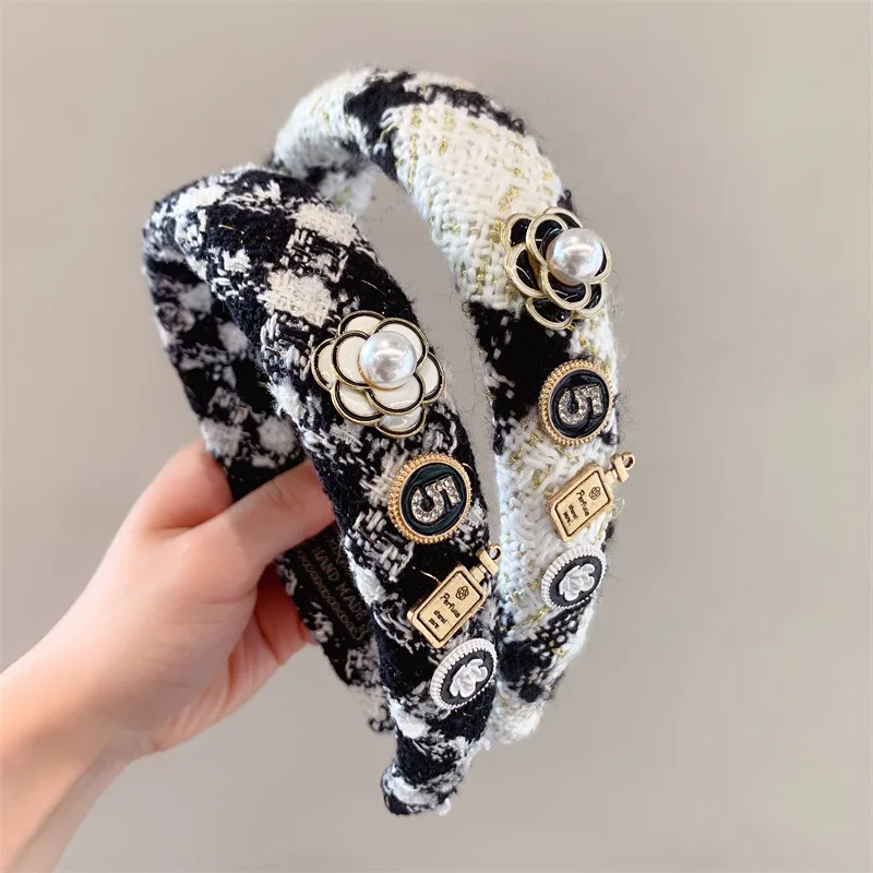 Vintage Pearl Camellia Hairbands For women Headbands For Girls French Elegance Hair Accessories Shiny Hairband
Vintage Pearl Camellia Hairbands For women Headbands For Girls French Elegance Hair Accessories Shiny Hairband