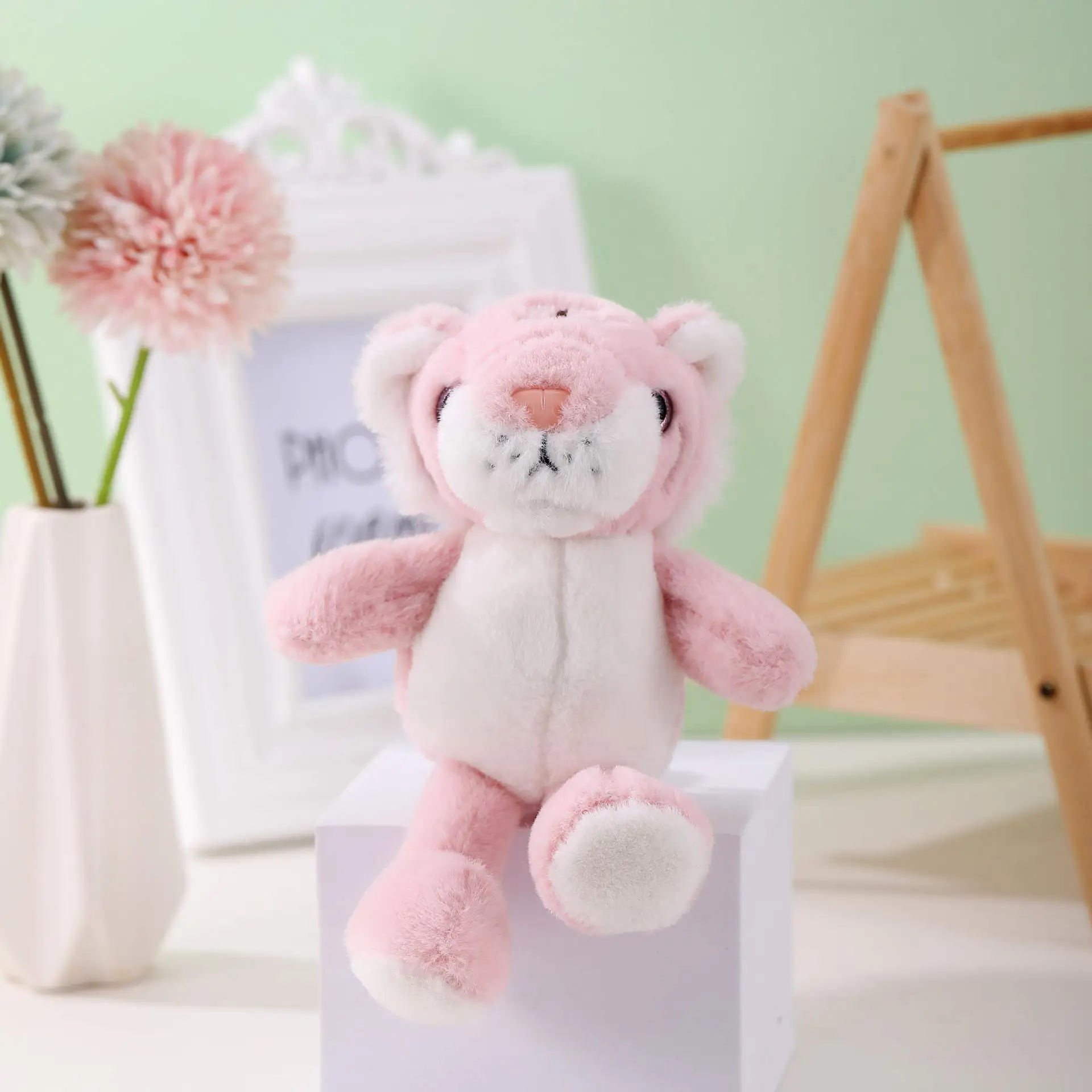 new popular cute simulation tiger pretty doll bag pendant creative keychain stuffed soft toy couple birthday christmase gift
new popular cute simulation tiger pretty doll bag pendant creative keychain stuffed soft toy couple birthday christmase gift
