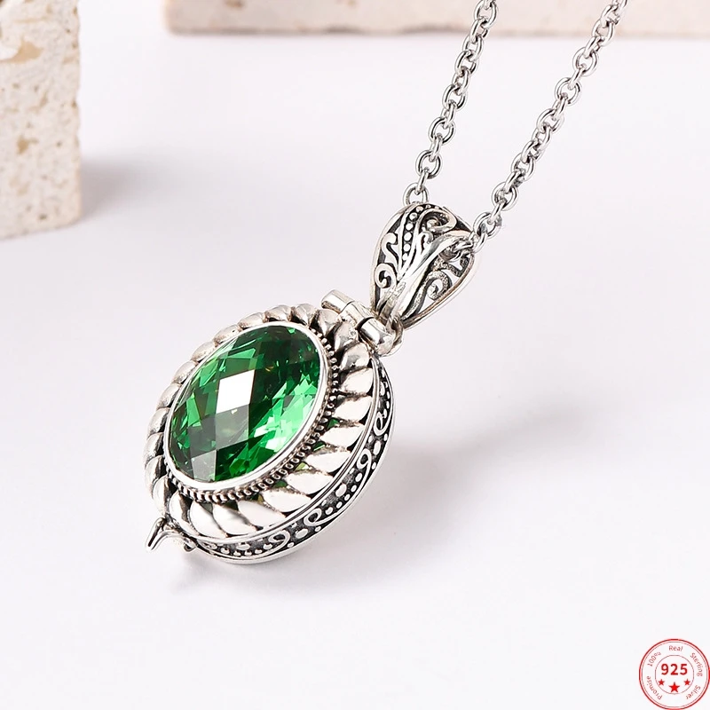 S925 Sterling Silver Pendants for Women Men New Fashion Cutting Surface Green Zircon Ancient Carved GaWu Box Free Shipping
S925 Sterling Silver Pendants for Women Men New Fashion Cutting Surface Green Zircon Ancient Carved GaWu Box Free Shipping