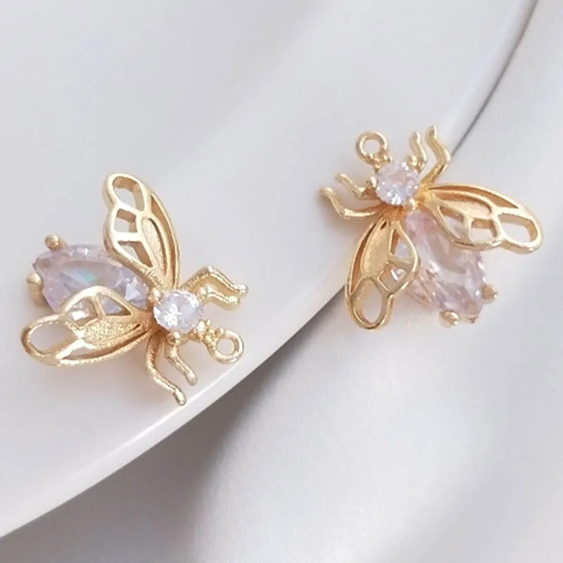 WZNB 2Pcs Gold Plated Bee Charms Cicada Insect Pendant for Jewelry Making Handmade Earring Necklace Diy Accessories Material
WZNB 2Pcs Gold Plated Bee Charms Cicada Insect Pendant for Jewelry Making Handmade Earring Necklace Diy Accessories Material