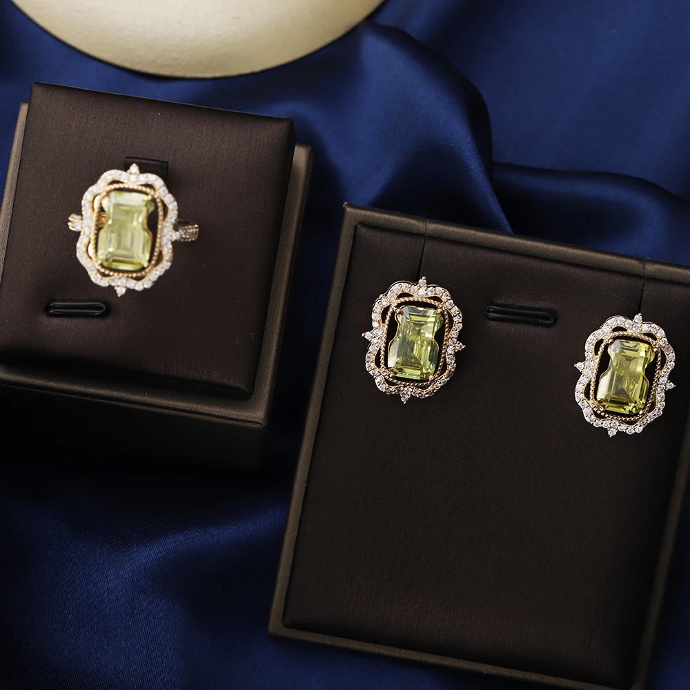Top Luxury Olive Green Open Ring Classic Shiny Unique Design Banquet Jewelry Set for Women Cute Girl Gift Wedding Party Ring
Top Luxury Olive Green Open Ring Classic Shiny Unique Design Banquet Jewelry Set for Women Cute Girl Gift Wedding Party Ring