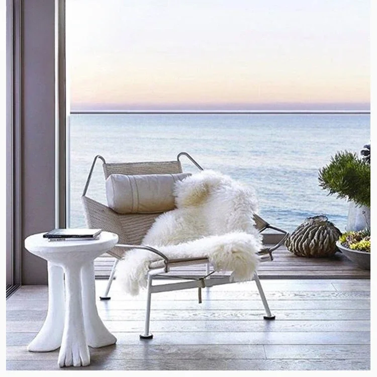 Fiberglass Retro Creative Three-Legged Coffee Table Living Room Sofa Side Table Outdoor Balcony round Table
Fiberglass Retro Creative Three-Legged Coffee Table Living Room Sofa Side Table Outdoor Balcony round Table