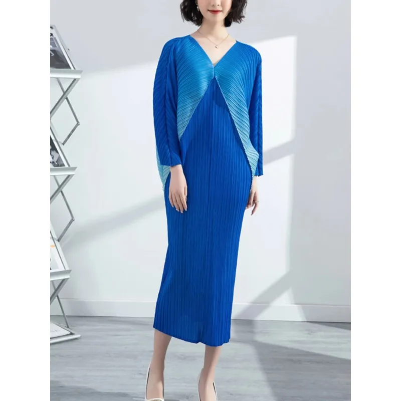 Miyake Pleated Solid Color Women Maxi Dress V-Neck Bat Sleeve Loose Plus Size Design Elegant Evening Party Dresses
Miyake Pleated Solid Color Women Maxi Dress V-Neck Bat Sleeve Loose Plus Size Design Elegant Evening Party Dresses