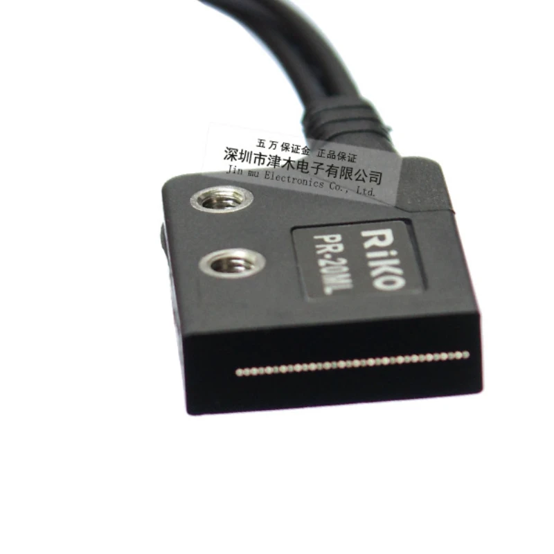 Suitable for Taiwan LeCroy RIKO rectangular fiber tube PR-20ML-10 instead of FR-20ML 32-core reflective type
Suitable for Taiwan LeCroy RIKO rectangular fiber tube PR-20ML-10 instead of FR-20ML 32-core reflective type