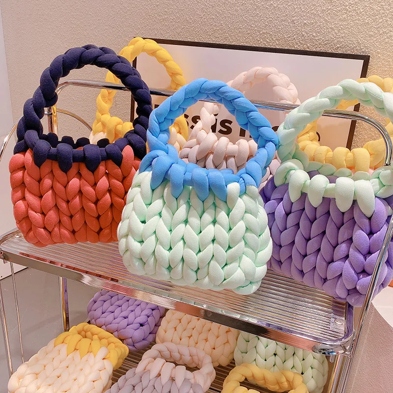 INS Style Icelandic Soft Coarse Wool Bags Handmade Knitted Handbag For Mother And Daughter Autumn Winter Contrast Color Bags
INS Style Icelandic Soft Coarse Wool Bags Handmade Knitted Handbag For Mother And Daughter Autumn Winter Contrast Color Bags