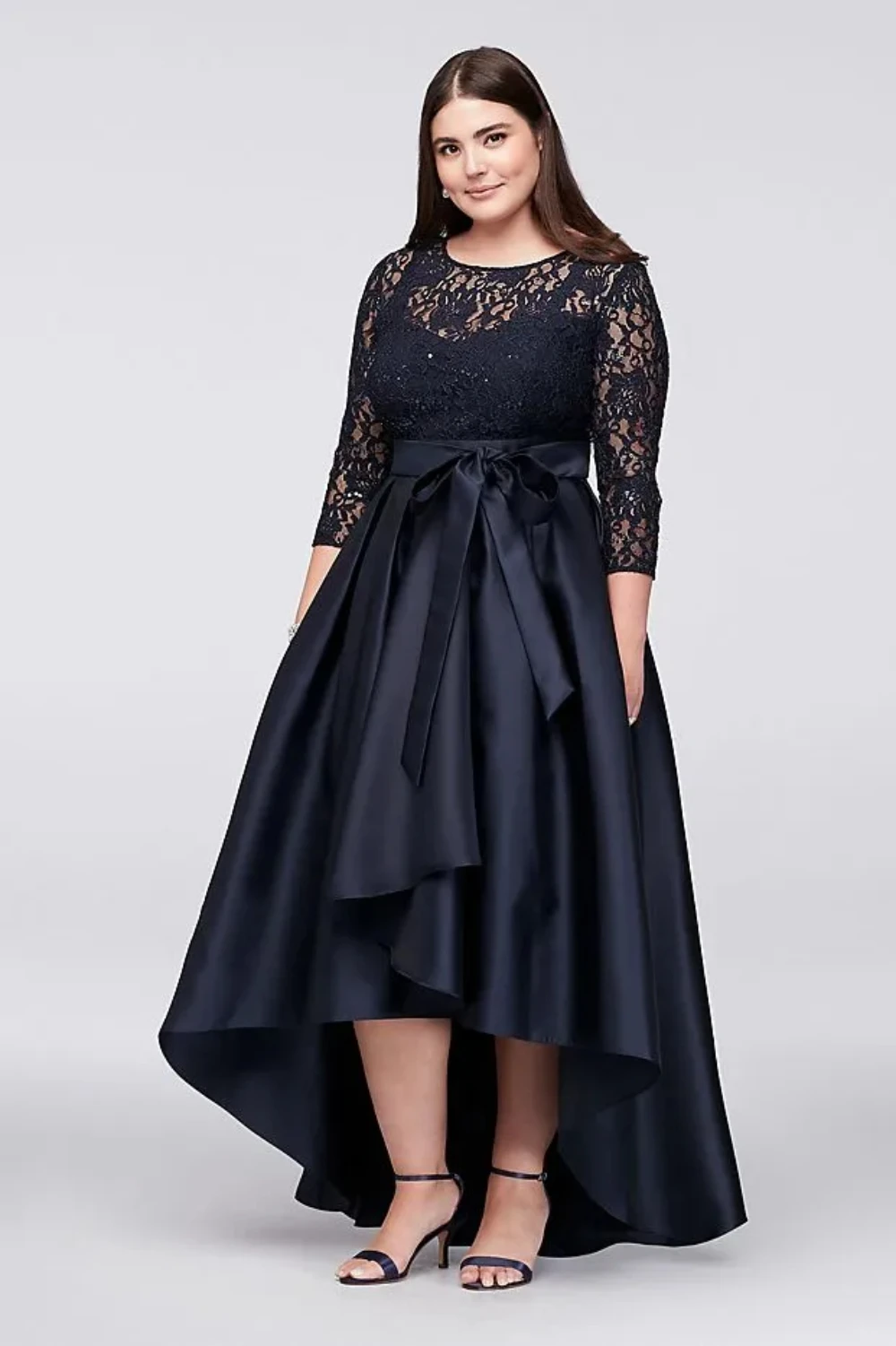 

2024 Black Plus Size High Low Formal Dresses With Half Sleeves Sheer Jewel Neck Lace Evening Gowns A-Line Cheap Short Prom Dress