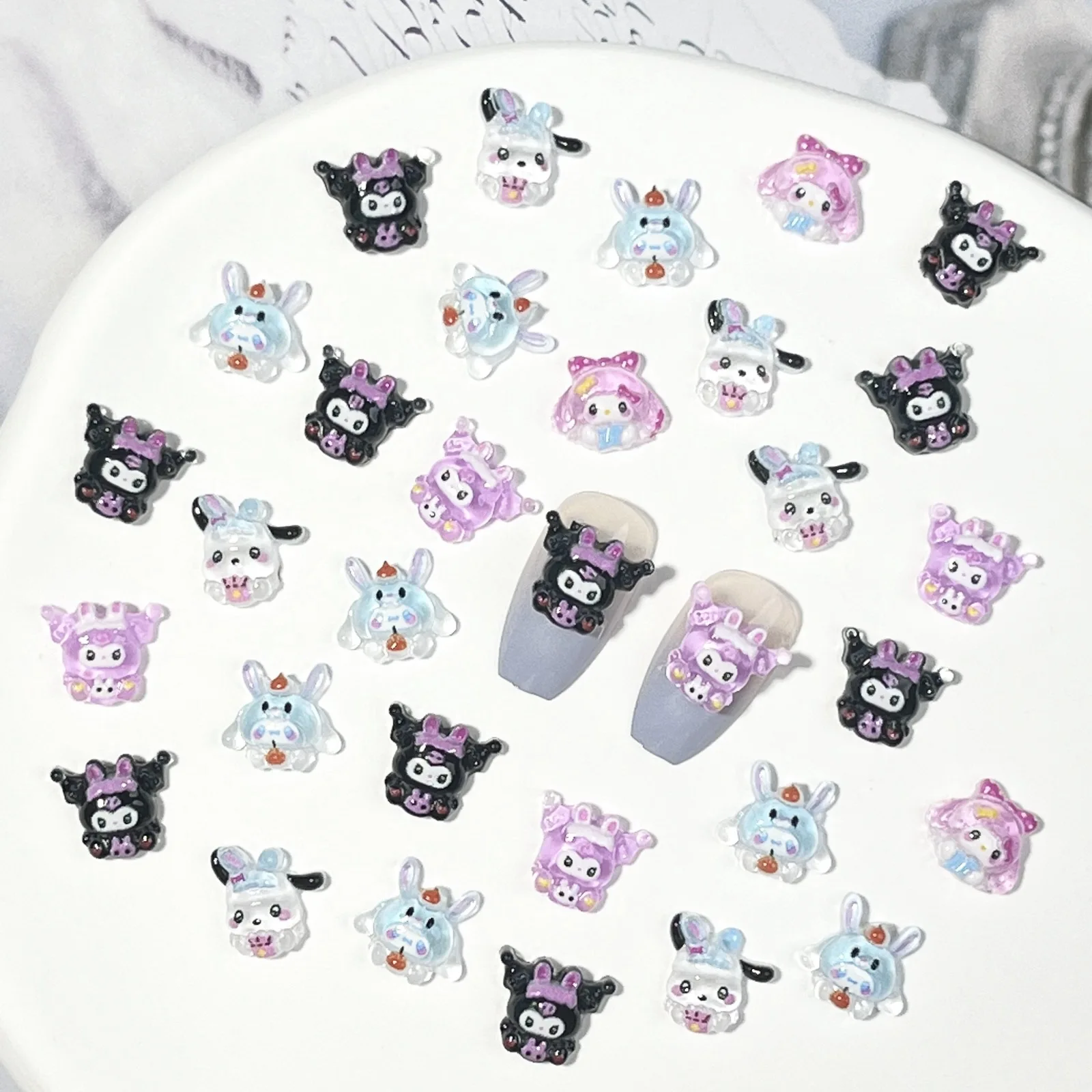 20 шт. Симпатичные Подвески для ногтей Sanrio 3d Мультяшные фиолетовые Kuromi Melody Cinnamoroll резиновые аксессуары для дизайна ногтей модные аксессуары
20 шт. Симпатичные Подвески для ногтей Sanrio 3d Мультяшные фиолетовые Kuromi Melody Cinnamoroll резиновые аксессуары для дизайна ногтей модные аксессуары