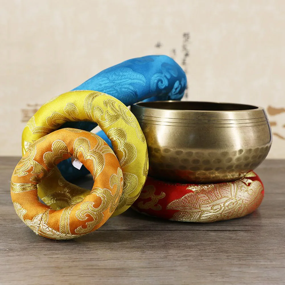 Nepal Bowl Cushion Wooden Fish Pad Silk Brocade Cushion Pillow For Tibetan Singing Bowl Auspicious Cloud Pattern Good Fortune
Nepal Bowl Cushion Wooden Fish Pad Silk Brocade Cushion Pillow For Tibetan Singing Bowl Auspicious Cloud Pattern Good Fortune
