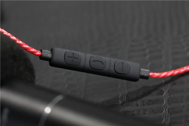 Flexural Replacement 1.2m Audio Cable With Mic/ For Sol Republic Master Tracks HD V8 V10 V12 X3 Headphone Audio Cable Flexural Replacement 1.2m Audio Cable With Mic/ For Sol Republic Master Tracks HD V8 V10 V12 X3 Headphone Audio Cable