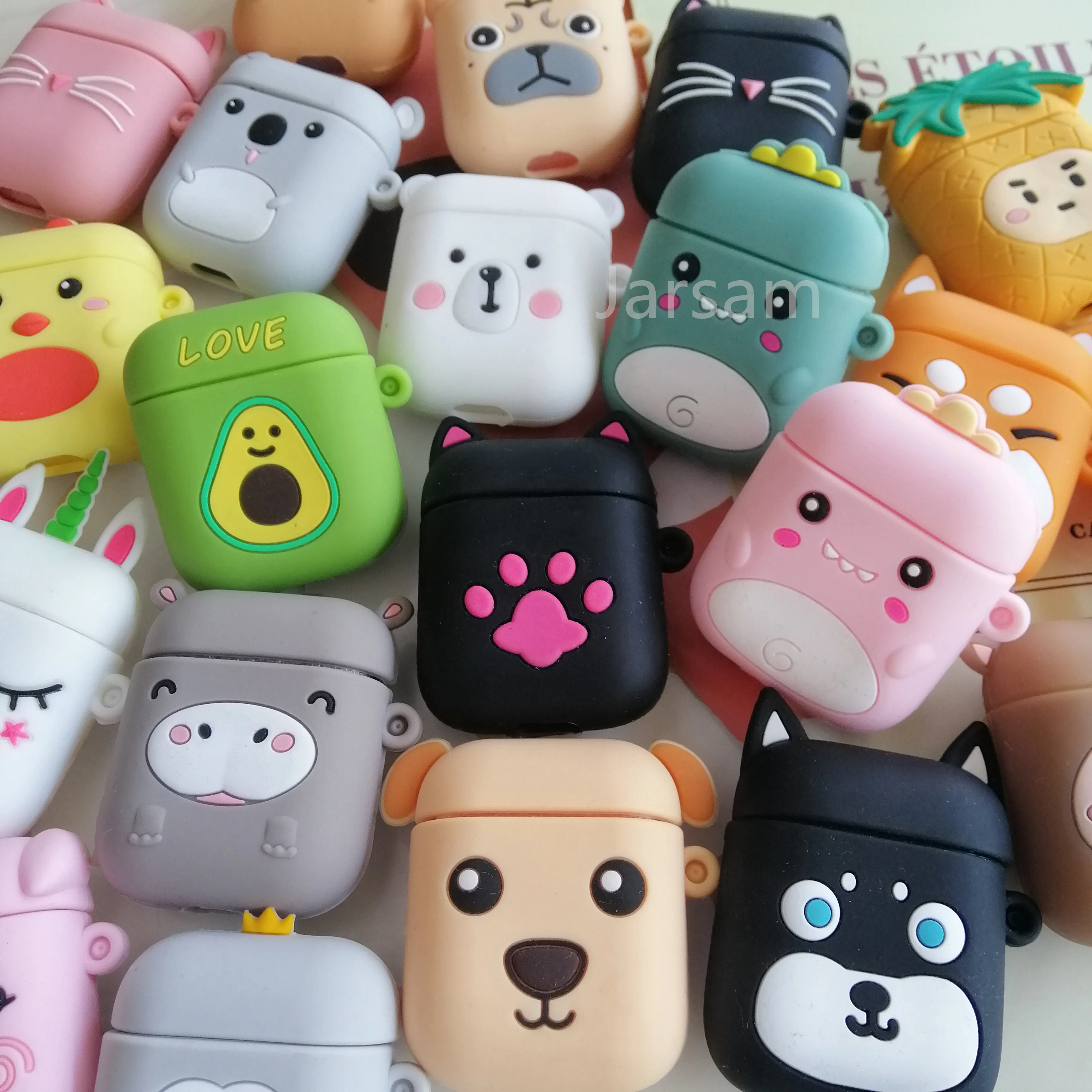 Cartoon 3D Dragon Earphone Case for AirPods 1 2 Cute Bag Soft Silicone for Airpods 2 Case Protective Charging Box
Cartoon 3D Dragon Earphone Case for AirPods 1 2 Cute Bag Soft Silicone for Airpods 2 Case Protective Charging Box
