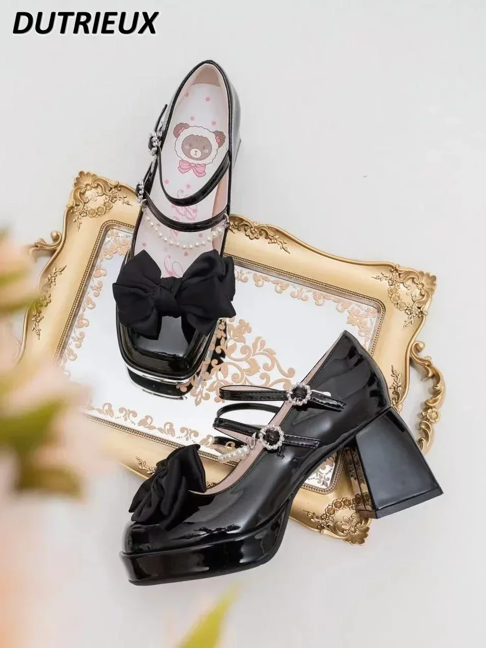Sweet Cute Lolita Shoes Bow French Style Ladies' Mary Jane Shoes Summer Autumn Lo Shoes for Women Elegant High Heels Femme
Sweet Cute Lolita Shoes Bow French Style Ladies' Mary Jane Shoes Summer Autumn Lo Shoes for Women Elegant High Heels Femme