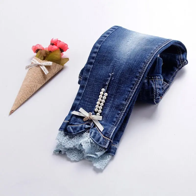 

Girls Fashion Lace Pearls Spliced Jeans 2023 Spring Fall Children New Bowtie Stretch Denim Pants Kids All-Match Casual Trousers