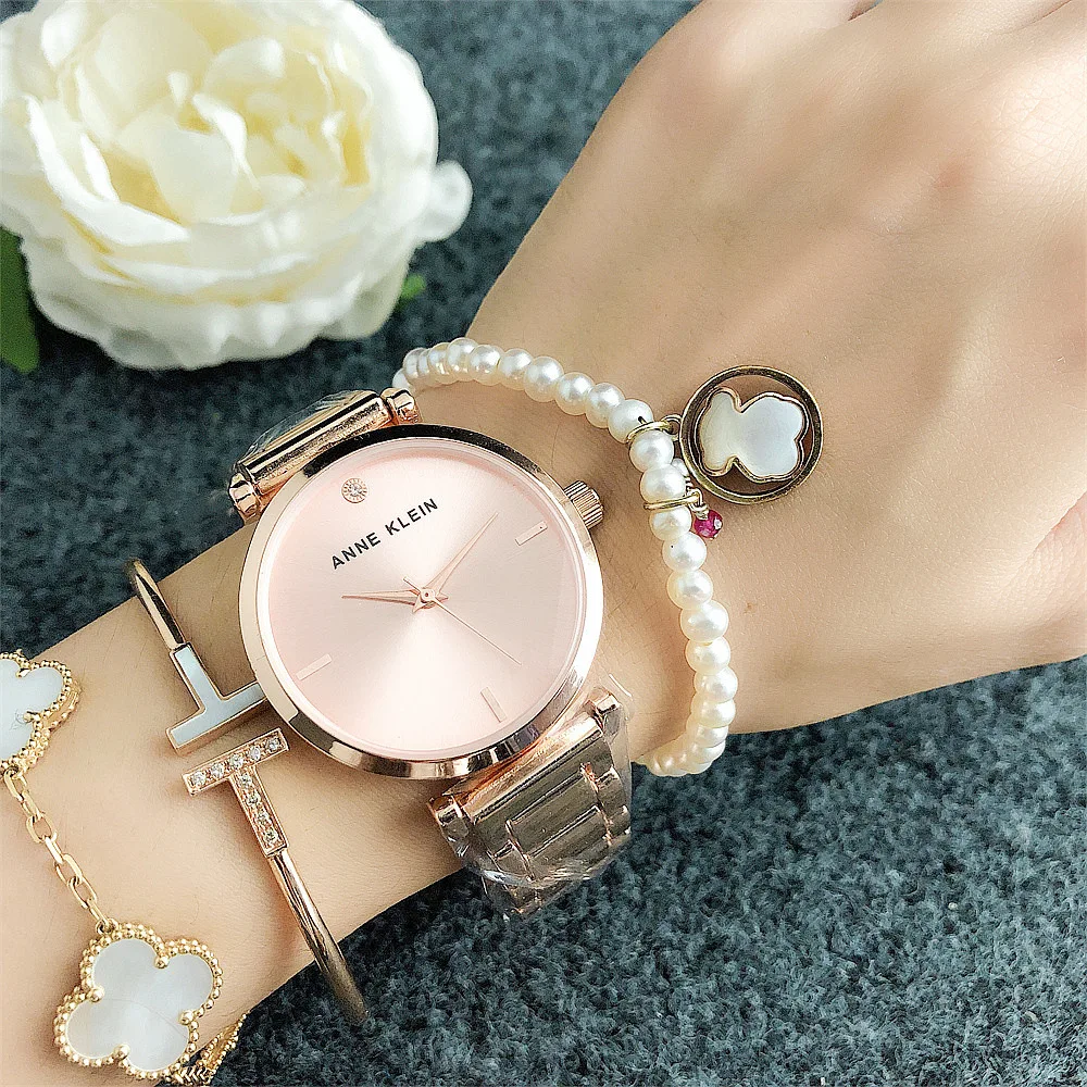 2023Fashion stainless steel small exquisite minimalist women's watch, esfera grande, personality match
2023Fashion stainless steel small exquisite minimalist women's watch, esfera grande, personality match