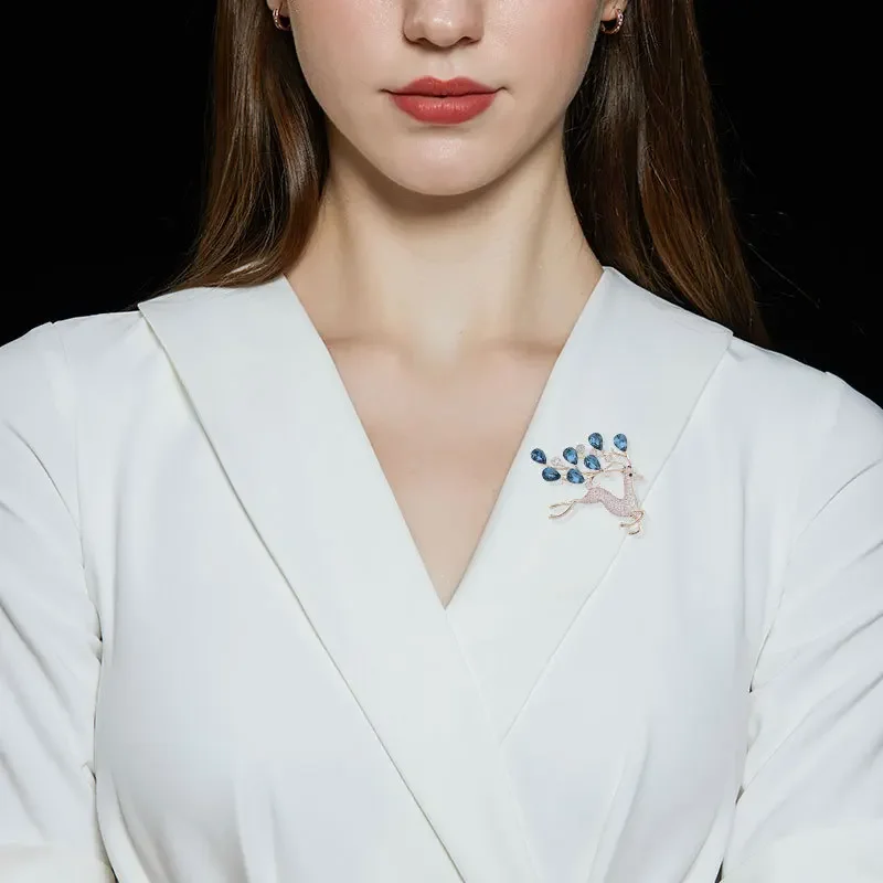 Personality Design Animal Deer Inset Zircon Brooch Chinese Style Cheongsam Pin Silk Scarf Buckle Clothing Accessories
Personality Design Animal Deer Inset Zircon Brooch Chinese Style Cheongsam Pin Silk Scarf Buckle Clothing Accessories