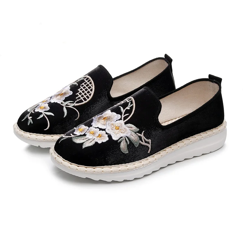 Black wedge canvas shoes women's slip on embroidery loafers ladies elegant retro floral china flats ladies vintage espradilles
Black wedge canvas shoes women's slip on embroidery loafers ladies elegant retro floral china flats ladies vintage espradilles