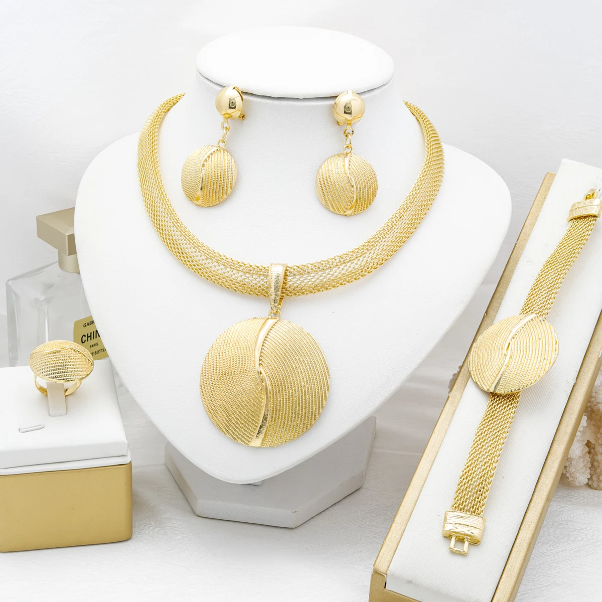 Dubai Luxury Jewelry Set Woman 18K Gold Plated Necklace Bracelet Ring Earrings Party Wedding Classic Daily Wear Party Gift 2 Mallzona Sb5b38b4d3bd5460eb396058363a10b34o Dubai Luxury Jewelry Set Woman 18K Gold Plated Necklace Bracelet Ring Earrings Party Wedding Classic Daily Wear Party Gift Mallzona