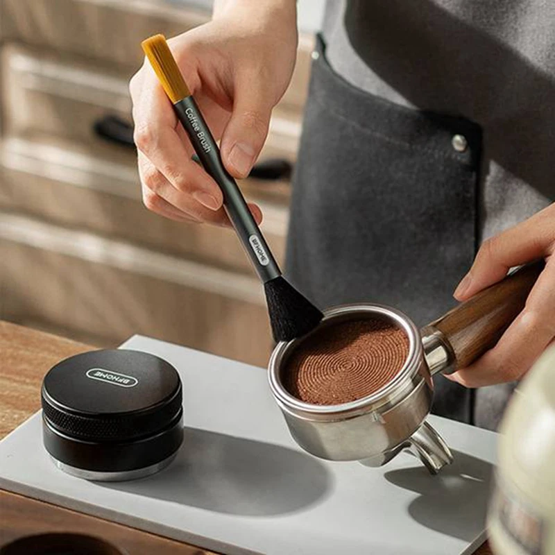 Кофемолка BFHOME из 2 предметов, чистящая щетка, инструменты для очистки коричневого и черного цветов, алюминиевая ручка, зеркальная пыль
Кофемолка BFHOME из 2 предметов, чистящая щетка, инструменты для очистки коричневого и черного цветов, алюминиевая ручка, зеркальная пыль