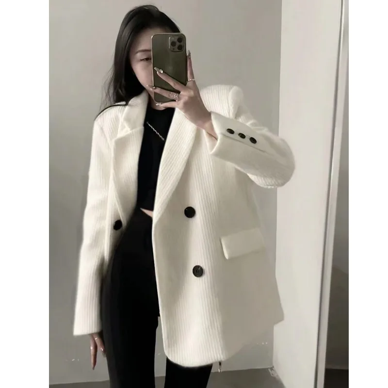 

Miiiix Velvet Suit Jacket for Women's Spring/Autumn 2023 New Popular and Versatile Slimming Corduroy Tailored Coat