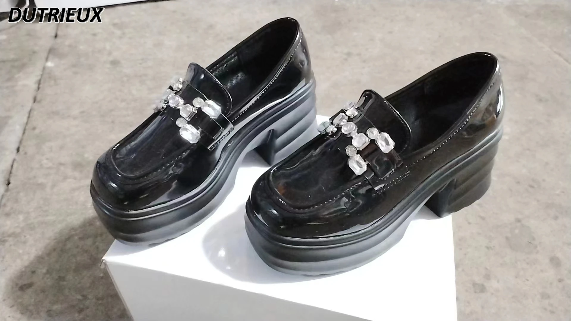 Japanese-Style Women's Lolita Platform Shoes Retro Waterproof Black Thick Heel High Height-Increasing Leather Pumps for Ladies
Japanese-Style Women's Lolita Platform Shoes Retro Waterproof Black Thick Heel High Height-Increasing Leather Pumps for Ladies