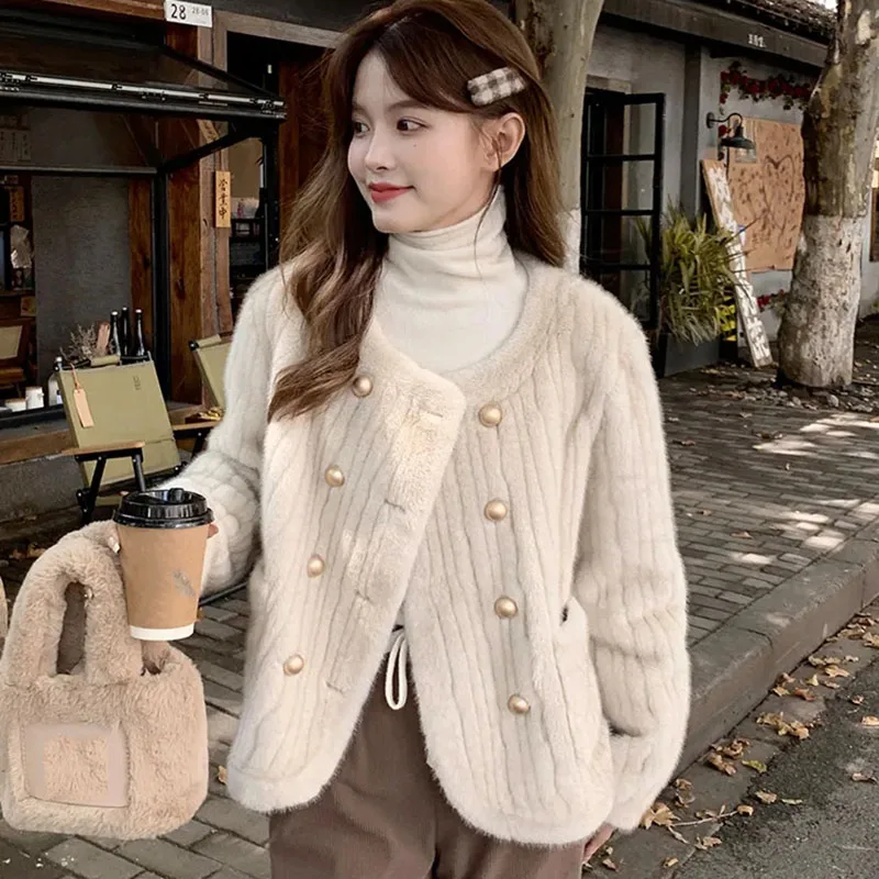2023 Autumn/Winter New Imitation Mink Coat Women's Thickened Korean Double Breasted Female Student Fur Coats
2023 Autumn/Winter New Imitation Mink Coat Women's Thickened Korean Double Breasted Female Student Fur Coats