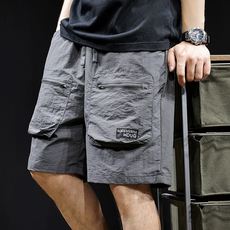 Summer all-in-one new American loose shorts men's simple solid color five minutes breathable casual sports shorts shorts
Summer all-in-one new American loose shorts men's simple solid color five minutes breathable casual sports shorts shorts