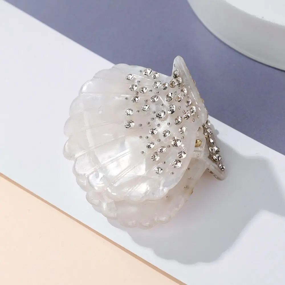 Rhonestone Shell Hair Claw Vintage Hair Accessories Korean Style Hair Clip Crab Clip Lady
Rhonestone Shell Hair Claw Vintage Hair Accessories Korean Style Hair Clip Crab Clip Lady