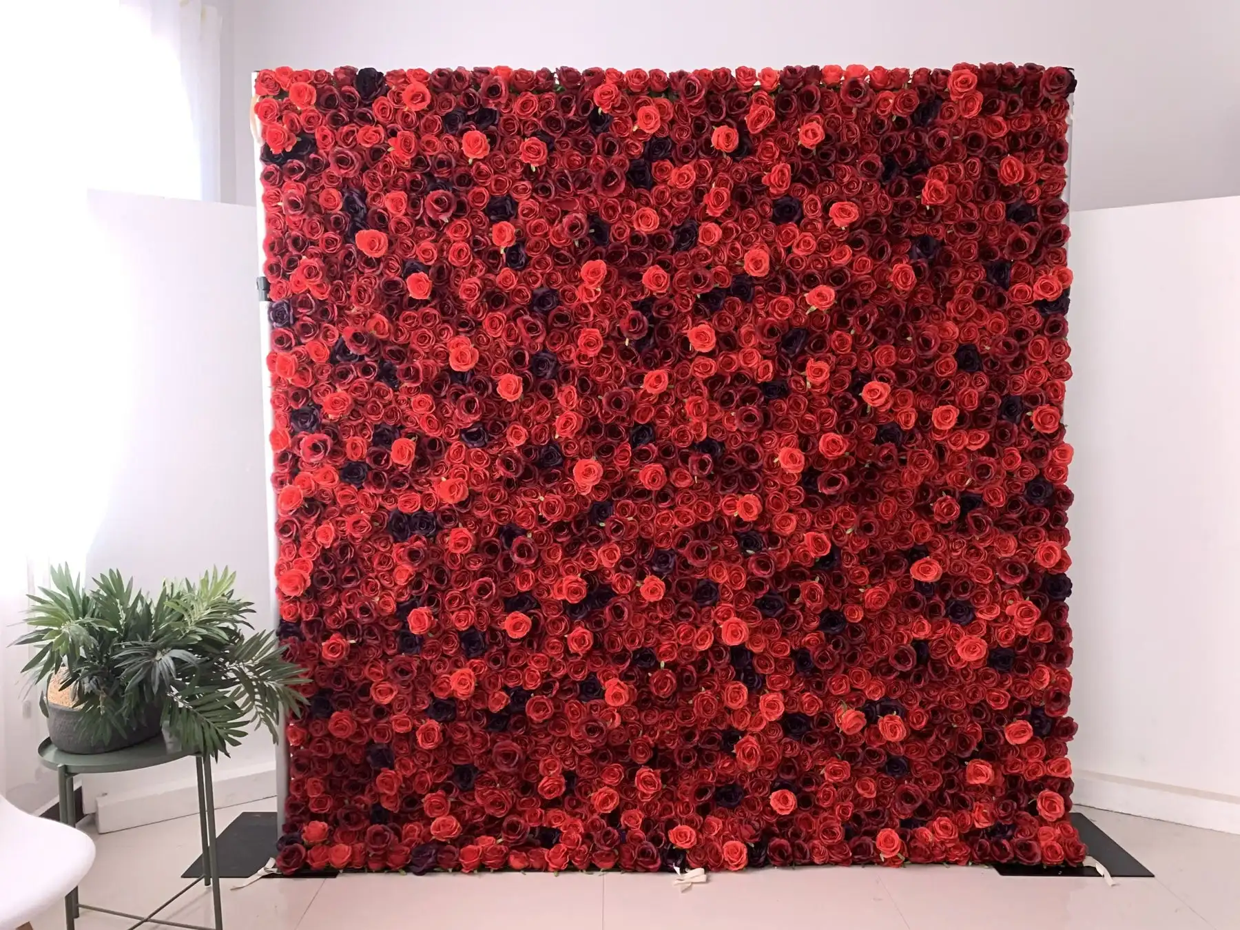 3D Luxury crimson Rose Wall, artificial rose fabric wall, outdoor party wedding background decoration, window display
3D Luxury crimson Rose Wall, artificial rose fabric wall, outdoor party wedding background decoration, window display