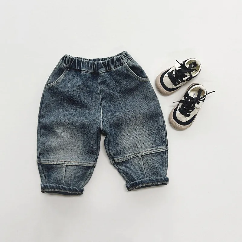 New Arrive Dungarees Winter Boy Children Plus Velvet Jeans Retro Casual Girl Baby Denim Pants Loose Fashion Kid Cotton Trousers
New Arrive Dungarees Winter Boy Children Plus Velvet Jeans Retro Casual Girl Baby Denim Pants Loose Fashion Kid Cotton Trousers