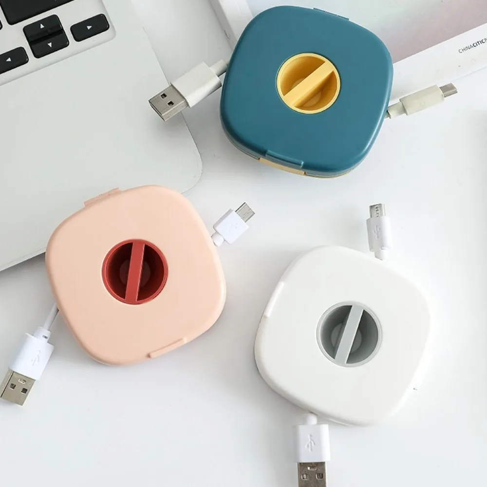 Round Cable Organizer Rotating Cable Winder Box Plastic Portable Wire Storage Case Phone Holder Mouse Wire Earphone Cord Storage
Round Cable Organizer Rotating Cable Winder Box Plastic Portable Wire Storage Case Phone Holder Mouse Wire Earphone Cord Storage