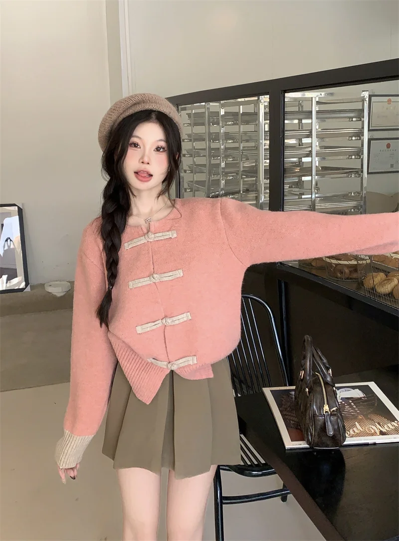 Button Round Neck Contrast Lazy Loose Slimming All-match Long-sleeved Knitted Cardigan
Button Round Neck Contrast Lazy Loose Slimming All-match Long-sleeved Knitted Cardigan