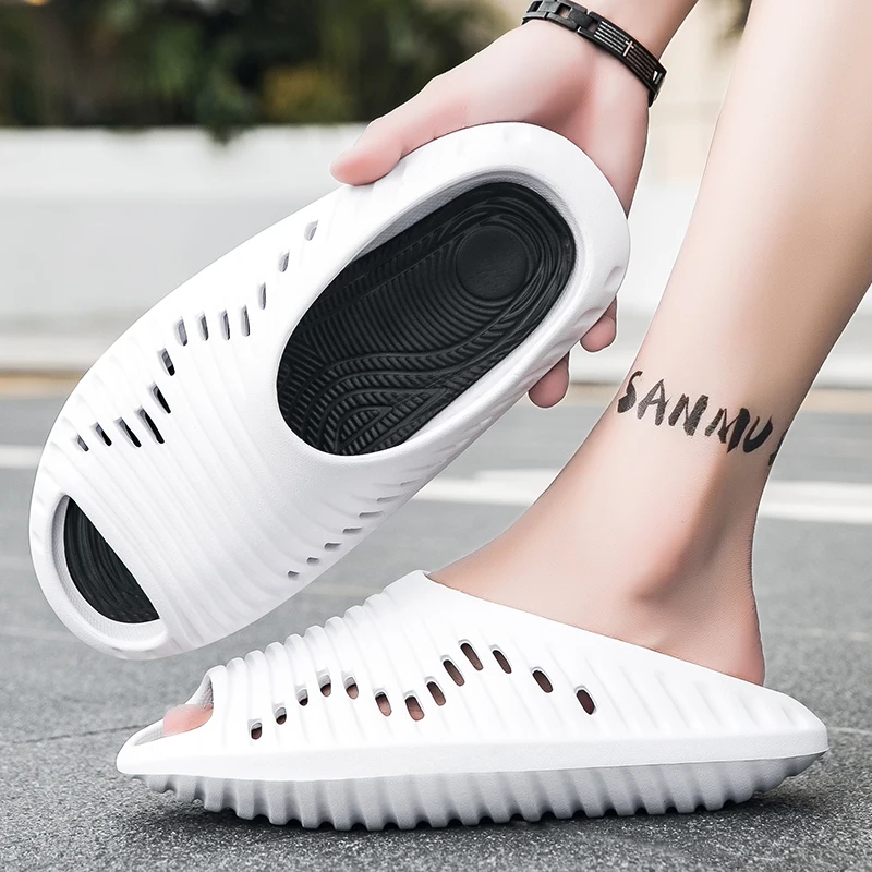 Beach Slippers Men Lightweight Platform Water Proof Outdoor Comfortable Trendy All-match Breathable Non-slip Chinelo Summer Main
Beach Slippers Men Lightweight Platform Water Proof Outdoor Comfortable Trendy All-match Breathable Non-slip Chinelo Summer Main