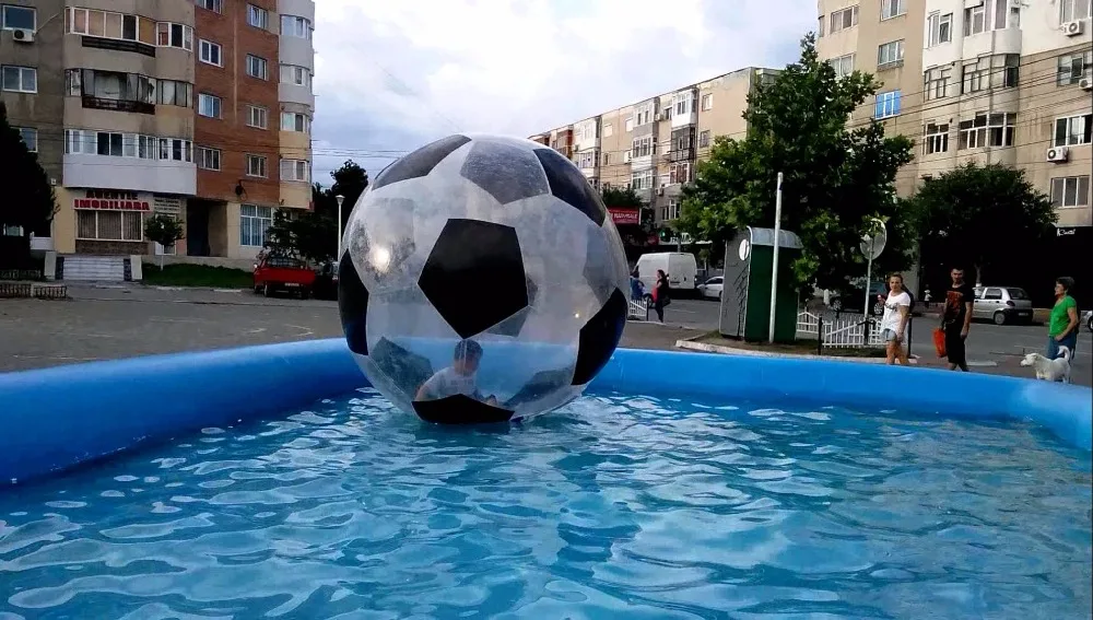 Новый дизайн водяной Зорб шар для продажи 1,5 м/2 м Dia надувной шарик для воды ПВХ человеческий водяной шар на бассейне водяные игровые шары
Новый дизайн водяной Зорб шар для продажи 1,5 м/2 м Dia надувной шарик для воды ПВХ человеческий водяной шар на бассейне водяные игровые шары
