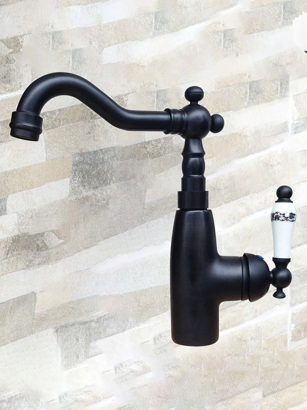 

Black Oil Rubbed Brass Bathroom Faucet Single Handle Basin Mixer Sink Taps Cold / Hot Water Faucets Lsf108