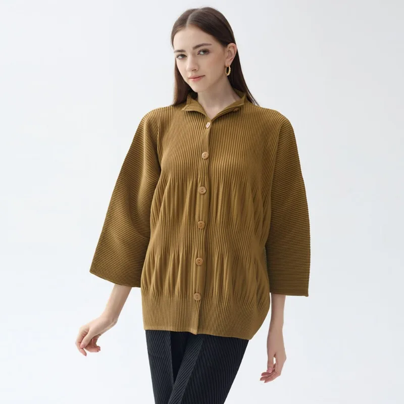 Miyake Pleated Spring /Autumn New Women's 3/4 Sleeve Coat Casual Loose Plus Size Button Cardigan Top
Miyake Pleated Spring /Autumn New Women's 3/4 Sleeve Coat Casual Loose Plus Size Button Cardigan Top