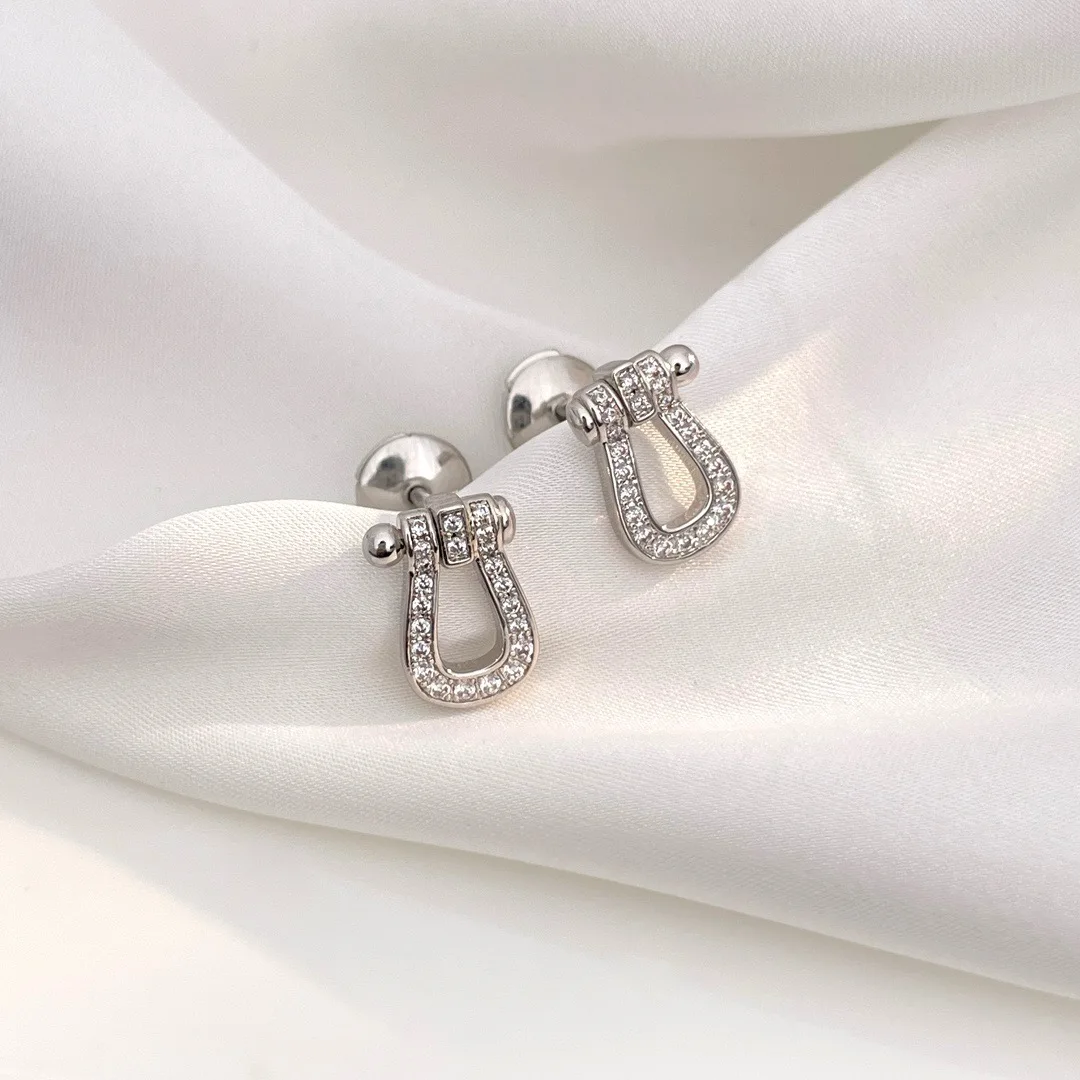 

Luxury Fashion High-end S925 Sterling Silver Platinum Plated Earring Classic Horseshoe Diamond Earring For Women Jewelry Gift
