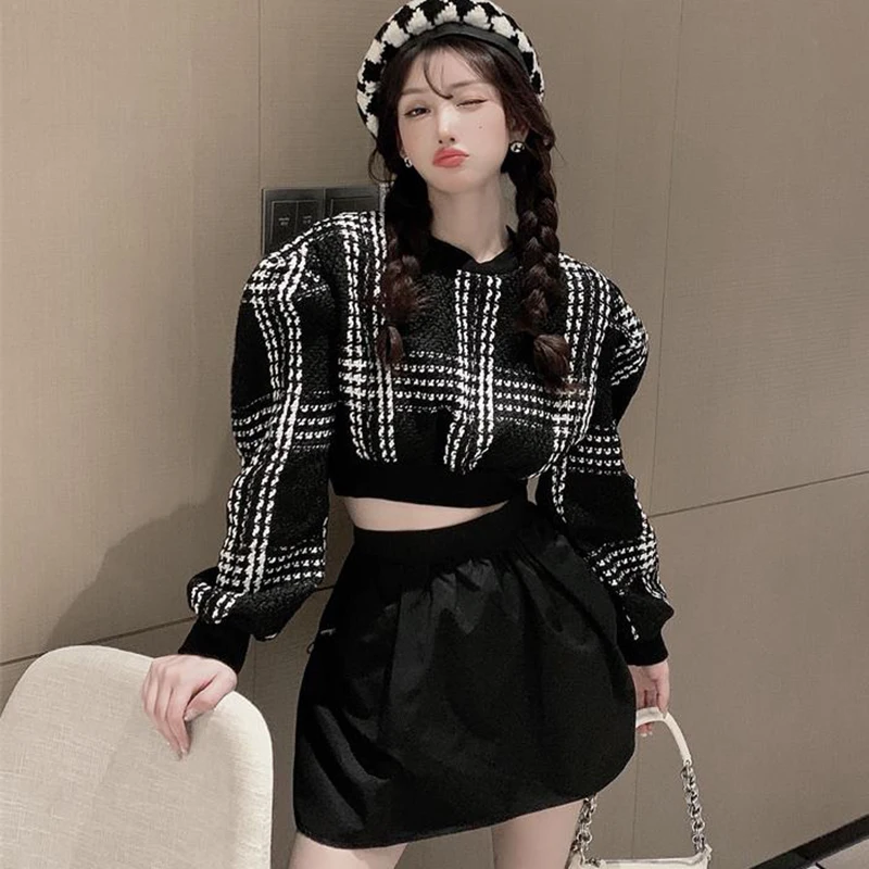 Korean Style Sweet Short Hoodie Sweatshirt Women Autumn Winter Elegant Tweed Pullovers Coat Plaid Woolen Cropped Jumper Hoodies 
Korean Style Sweet Short Hoodie Sweatshirt Women Autumn Winter Elegant Tweed Pullovers Coat Plaid Woolen Cropped Jumper Hoodies